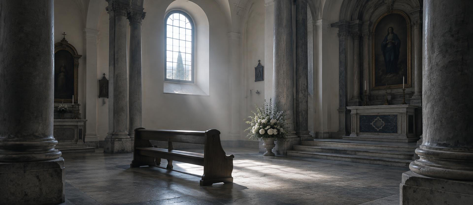 Interno luminoso e silenzioso di una cappella